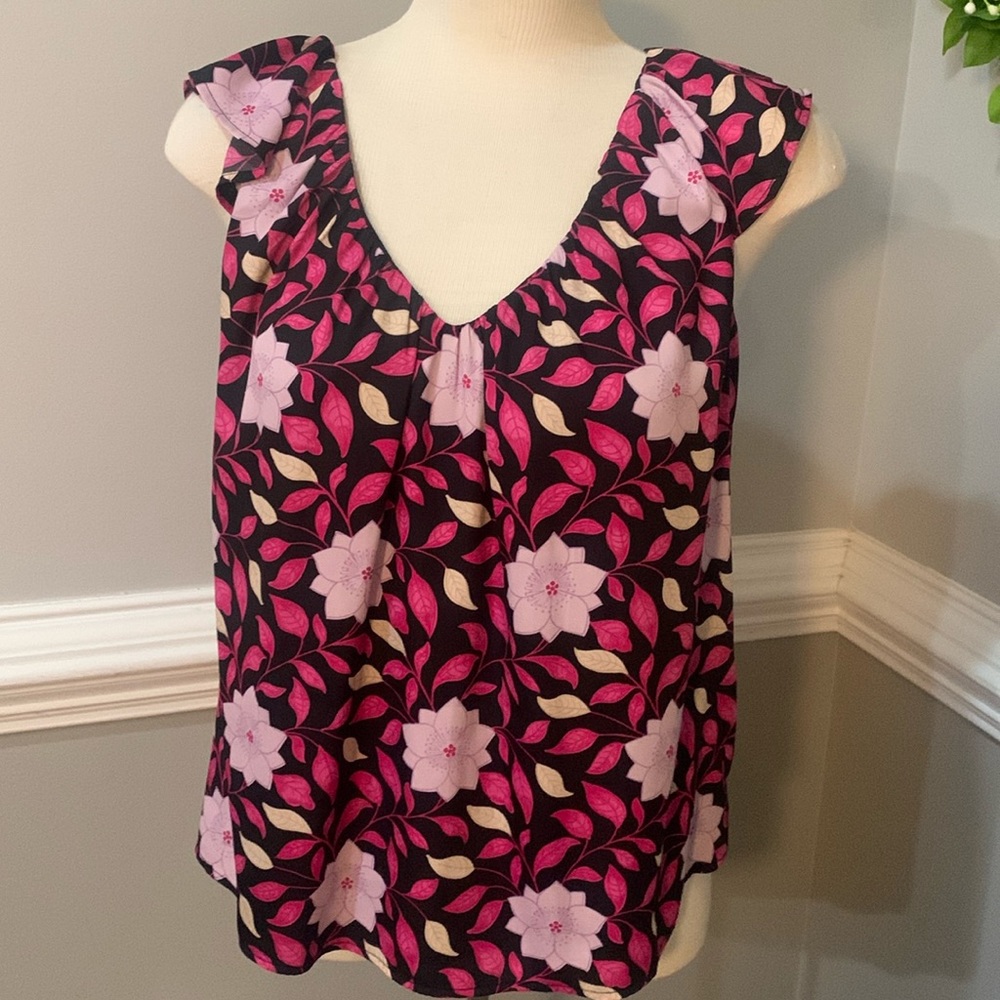 Ann Taylor NWT  Women’s Sleeveless Top